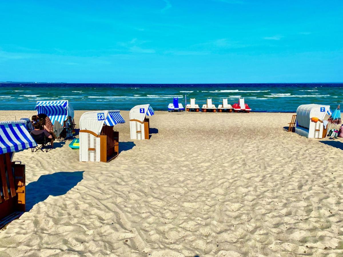 Casa Raphael Direkt Am Scharbeutzer Strand ภายนอก รูปภาพ
